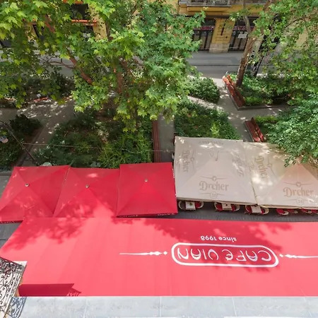 Music Academy Cafe Vian Kft 아파트 부다페스트